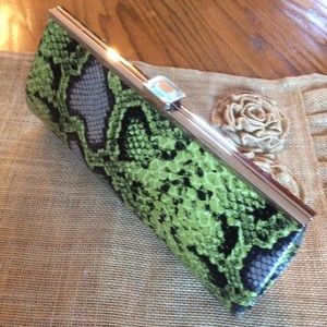 EUC Small Chain Clutch/Handbag